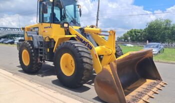 PÁ CARREGADEIRA KOMATSU WA200 – (2022) completo