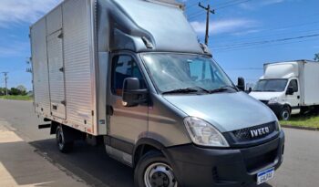 Iveco Daily 35S14 Baú Carga Seca – (2015) completo
