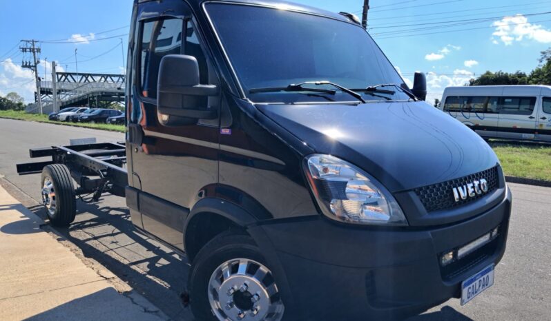 Iveco Daily 35S14 Chassis 4X2 – (2017) completo