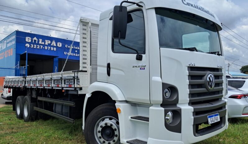 VW 24.250 6X2 CRM Carroceria – (2010) completo