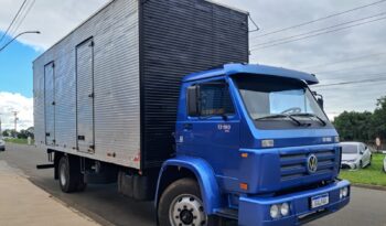 VW 13.180 Worker 4X2 TOCO BAÚ – (2000) completo