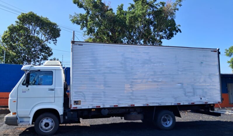 VW 9.150 Worker Baú Carga Seca 4X2 – (2010) completo