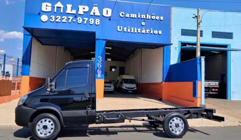 Iveco Daily 35S14 Chassis 4X2 – (2017) completo