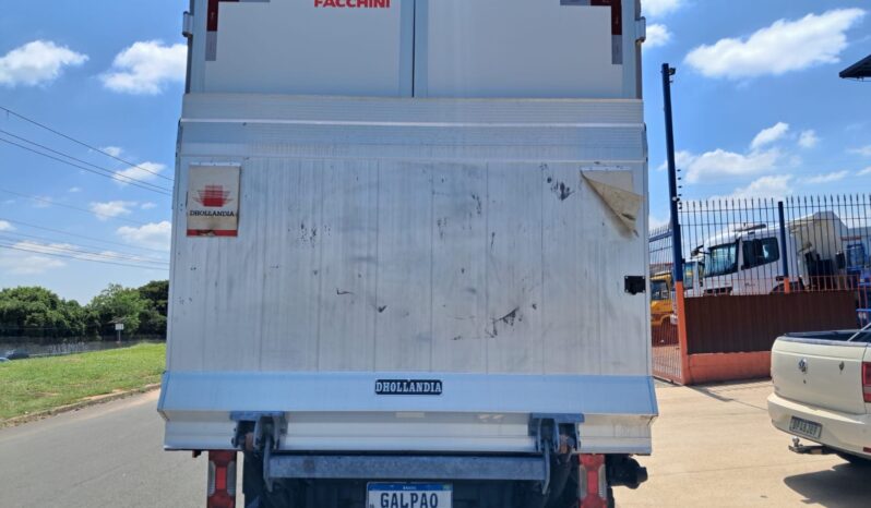 Iveco Daily 35S14 Baú Carga Seca – (2019) – COM PLATAFORMA ELEVATÓRIA completo