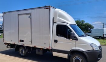 Iveco Daily 35S14 Baú Carga Seca – (2019) – COM PLATAFORMA ELEVATÓRIA completo