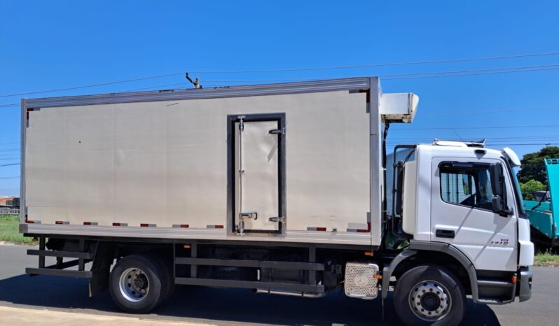 MB Atego 1719 4X2 Baú Refrigerado – (2012) completo