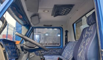 VW 13.180 Worker 4X2 TOCO BAÚ – (2000) completo