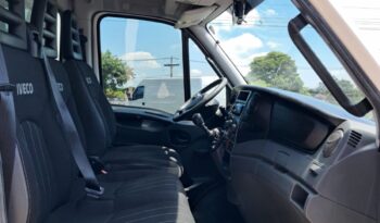 Iveco Daily 35S14 Baú Carga Seca – (2019) – COM PLATAFORMA ELEVATÓRIA completo