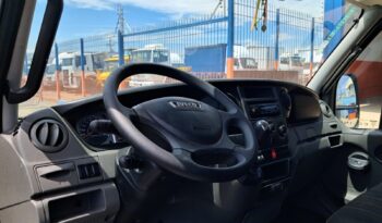 Iveco Daily 35S14 Baú Carga Seca – (2015) completo