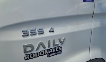 Iveco Daily 35S14 Baú Carga Seca – (2019) – COM PLATAFORMA ELEVATÓRIA completo