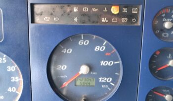 VW 13.180 Worker 4X2 TOCO BAÚ – (2000) completo