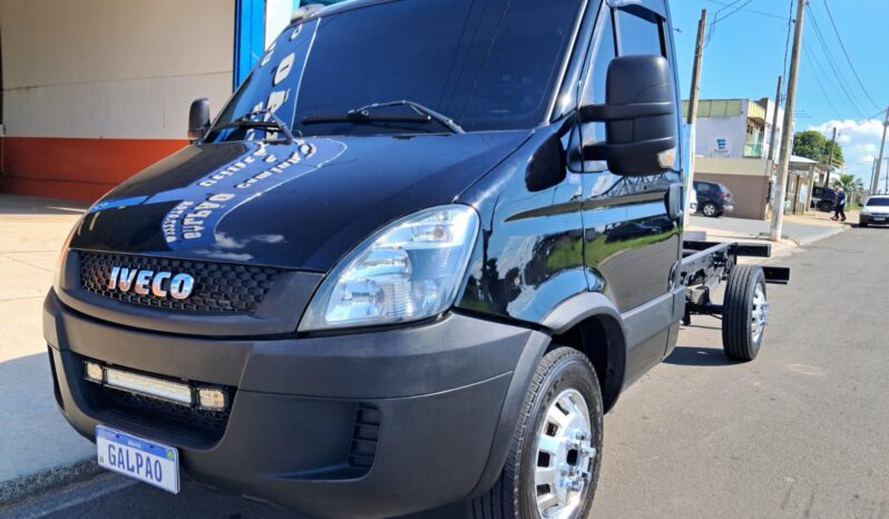 Iveco Daily 35S14 Chassis 4X2 – (2017) completo
