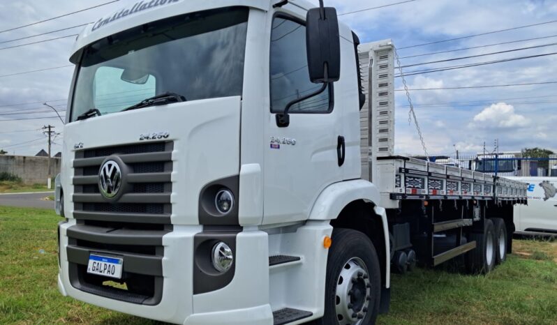 VW 24.250 6X2 CRM Carroceria – (2010) completo