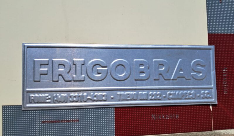 MB Atego 1719 4X2 Baú Refrigerado – (2012) completo