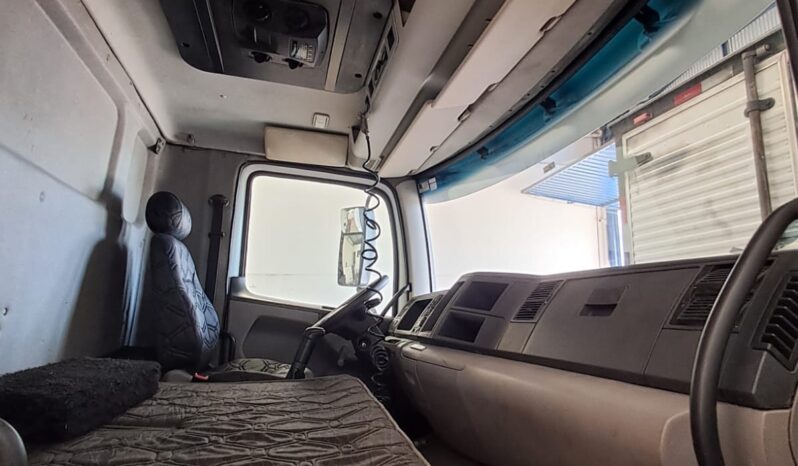 VW 24.250 6X2 CRM Carroceria – (2010) completo