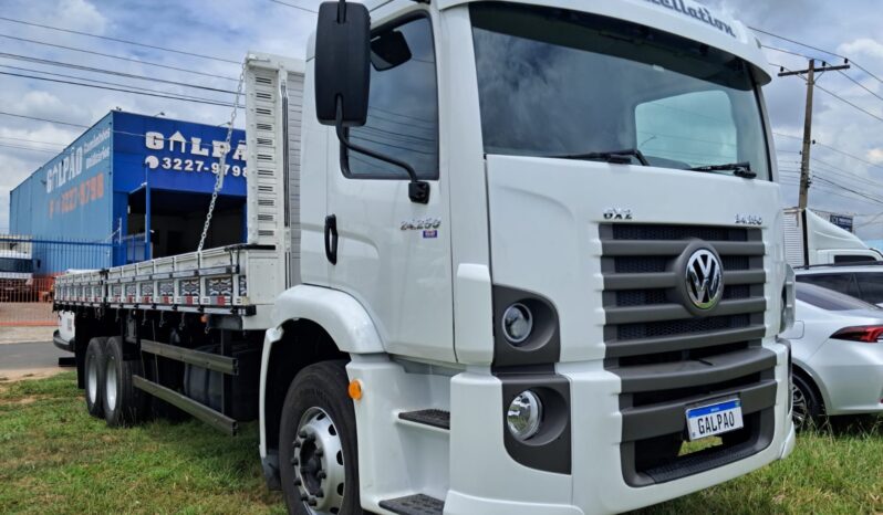 VW 24.250 6X2 CRM Carroceria – (2010) completo