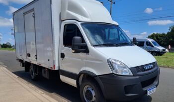 Iveco Daily 35S14 Baú Carga Seca – (2019) – COM PLATAFORMA ELEVATÓRIA completo