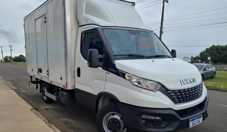 Iveco Daily 35.150 Baú Carga Seca – (2021) completo