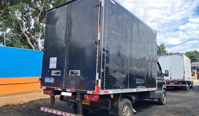 Renault Master Baú 2.5 DCI – (2013) completo