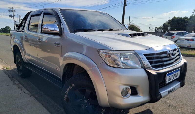 Hilux SRV 3.0 CD D-D4 Diesel 4X4 AT – (2012) completo