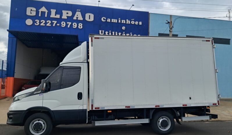 Iveco Daily 35.150 Baú Carga Seca – (2021) completo