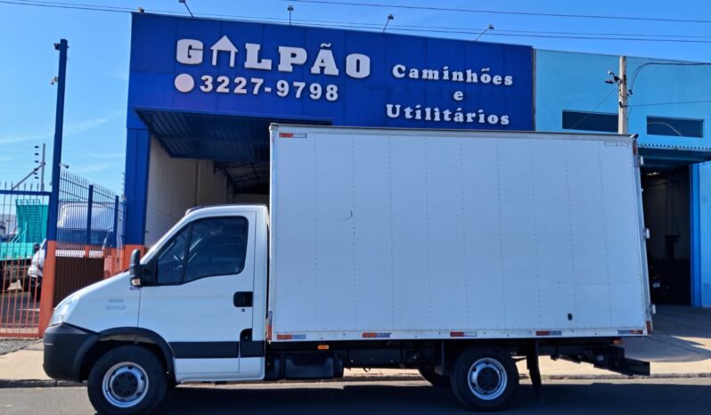 Iveco Daily 35S14 Baú Carga Seca – (2018) completo