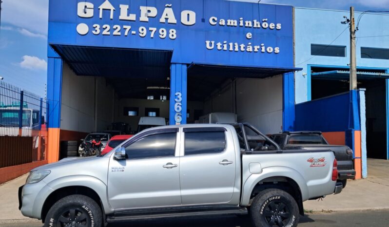 Hilux SRV 3.0 CD D-D4 Diesel 4X4 AT – (2012) completo