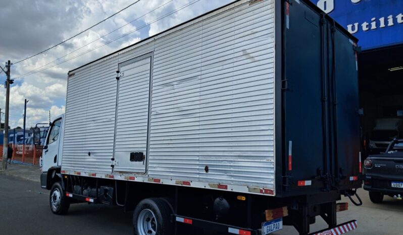 MB Accelo 915C Baú Carga Seca – (2010) completo