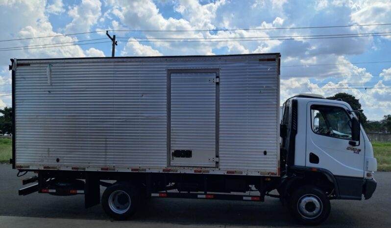 MB Accelo 915C Baú Carga Seca – (2010) completo