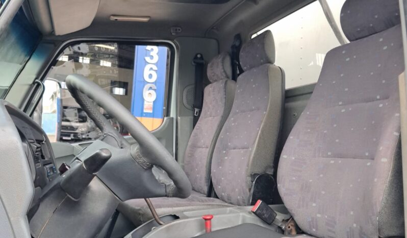 MB Accelo 915C Baú Carga Seca – (2010) completo