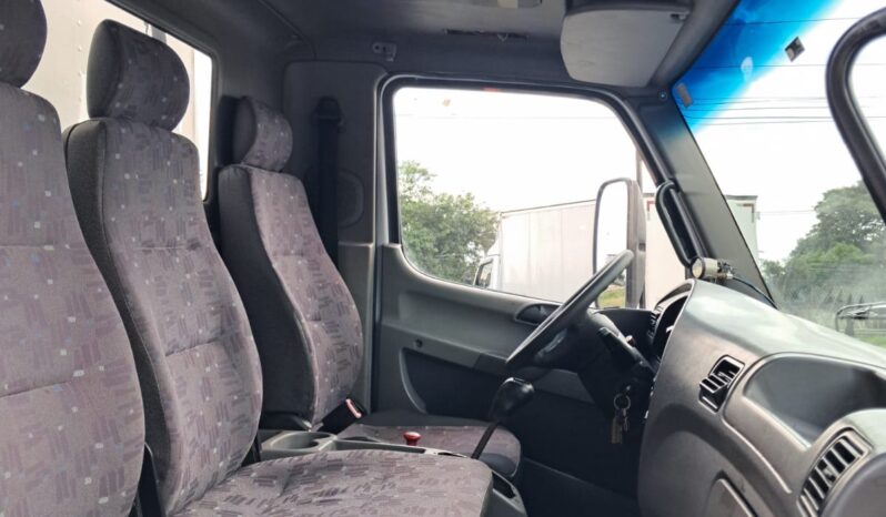 MB Accelo 915C Baú Carga Seca – (2010) completo