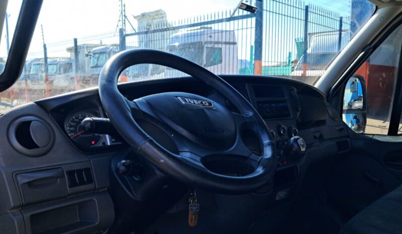 Iveco Daily 35S14 Baú Carga Seca – (2018) completo