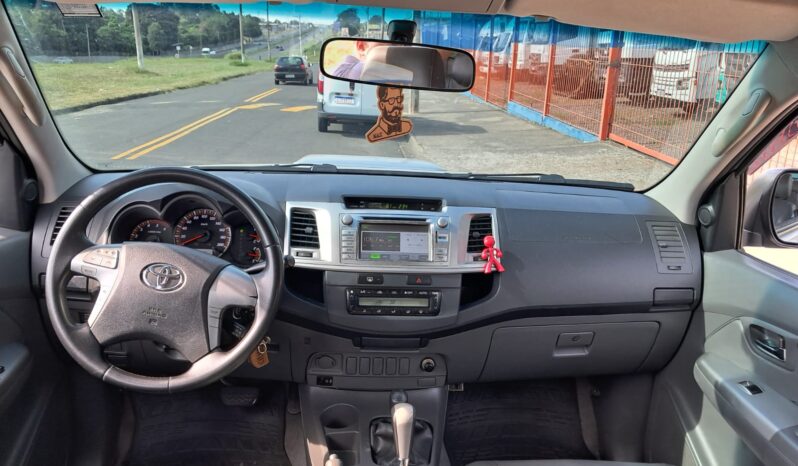 Hilux SRV 3.0 CD D-D4 Diesel 4X4 AT – (2012) completo