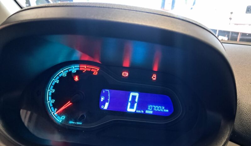 GM – Chevrolet ONIX LT 1.0 Flex – (2015) completo