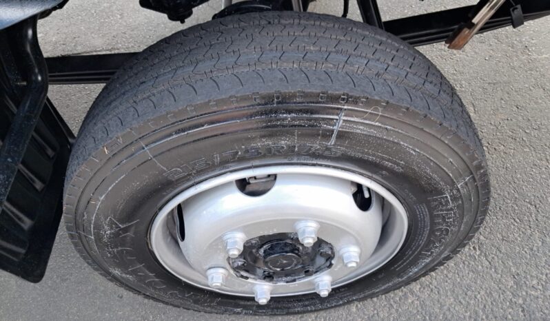 MB Accelo 915C Baú Carga Seca – (2010) completo