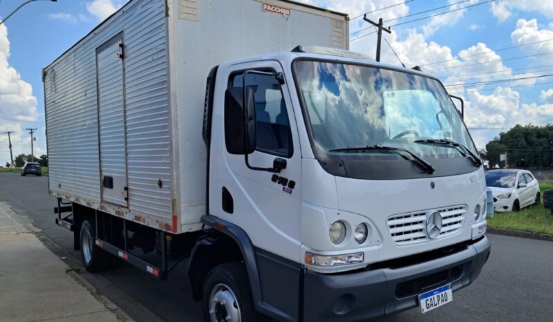 MB Accelo 915C Baú Carga Seca – (2010) completo
