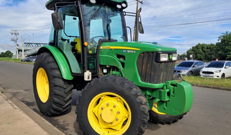 Trator JOHN DEERE 5090 4X4 Cabinado – (2014) completo