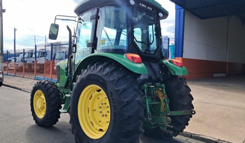 Trator JOHN DEERE 5090 4X4 Cabinado – (2014) completo
