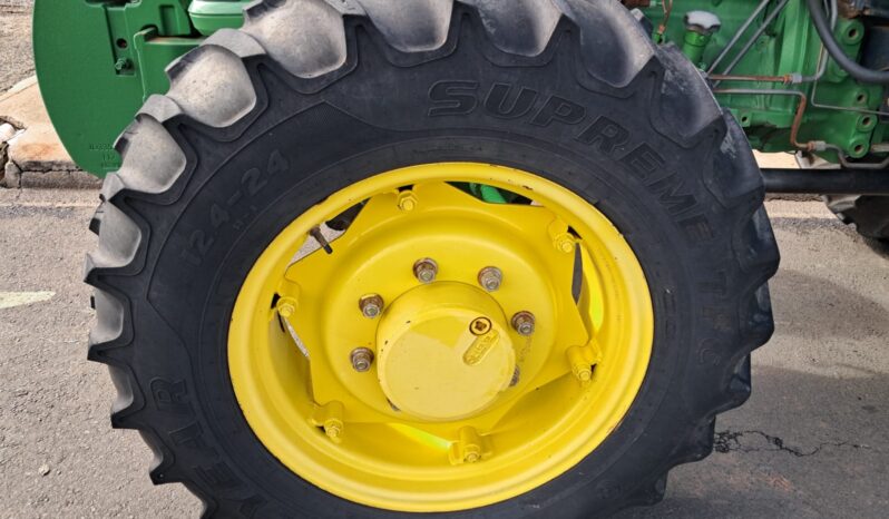 Trator JOHN DEERE 5090 4X4 Cabinado – (2014) completo