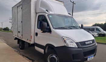 Iveco Daily 35S14 Baú Carga Seca – (2013) completo