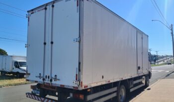 MB Accelo 815C 4X2 Baú Carga Seca – (2016) completo