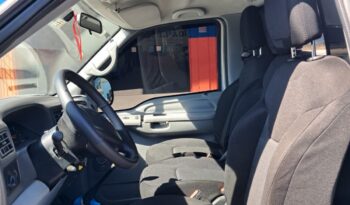 Ford F-250 XL 4X2 – (2004) completo