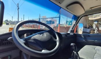MB Accelo 815C 4X2 Baú Carga Seca – (2016) completo