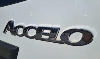 MB Accelo 815C 4X2 Baú Carga Seca – (2016) completo