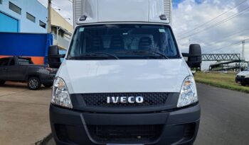 Iveco Daily 35S14 Baú Carga Seca – (2013) completo