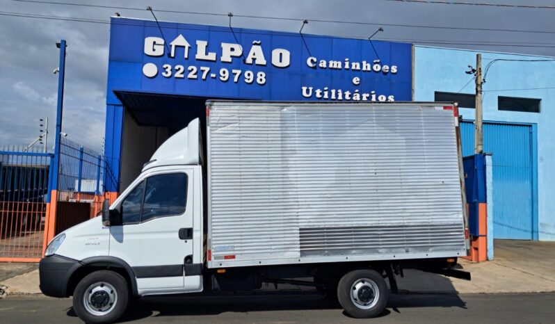 Iveco Daily 35S14 Baú Carga Seca – (2013) completo