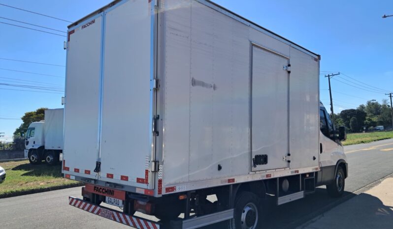 Iveco Daily 35.150 Baú Carga Seca – (2021) completo