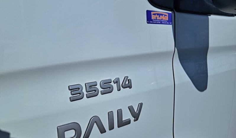 Iveco Daily 35S14 Baú Carga Seca – (2013) completo
