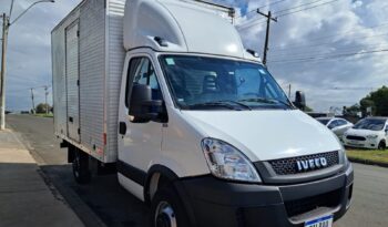 Iveco Daily 35S14 Baú Carga Seca – (2013) completo