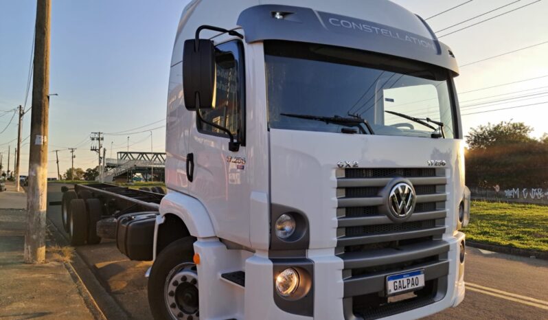 VW 17.250 C.Leito 6X2 Chassis – (2010) completo